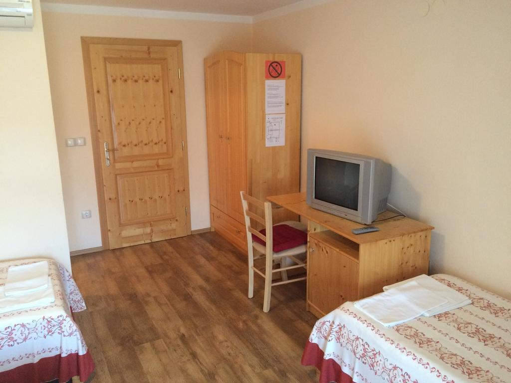 Gostilna Turk Hotel Hotedrsica Quarto foto