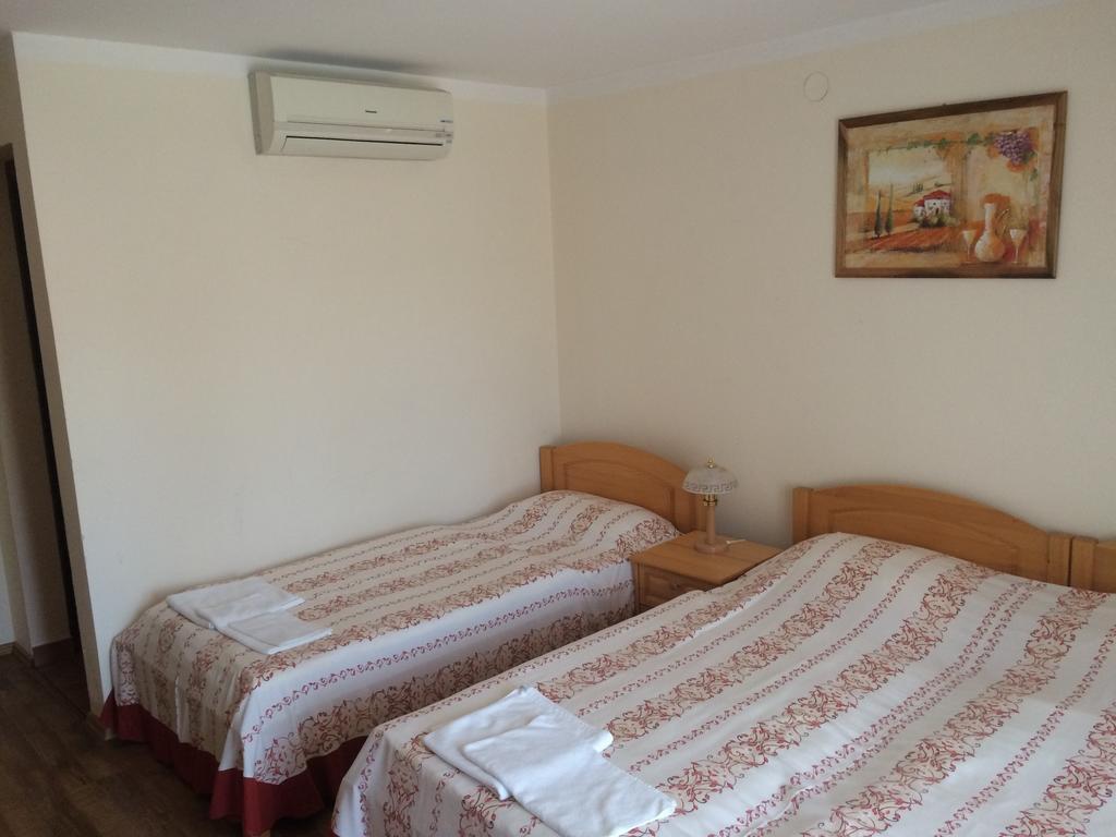 Gostilna Turk Hotel Hotedrsica Quarto foto